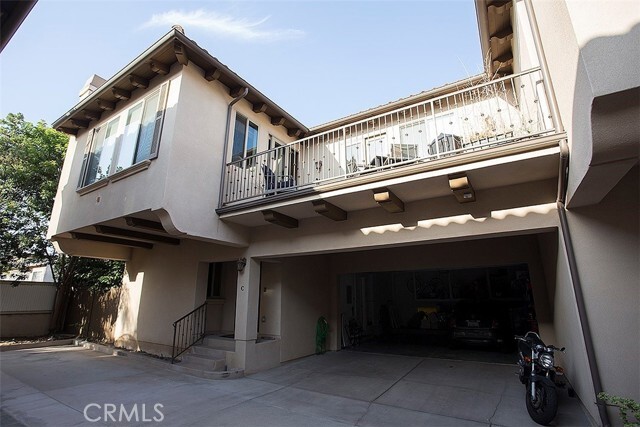 Primary Photo - 2621 Carnegie Ln