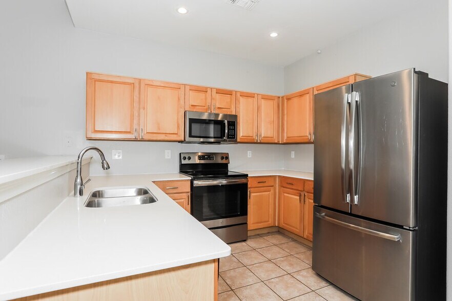 Building Photo - 6312 S Nash Way