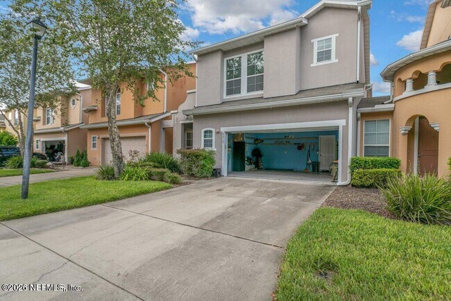 Building Photo - 6217 Eclipse Cir
