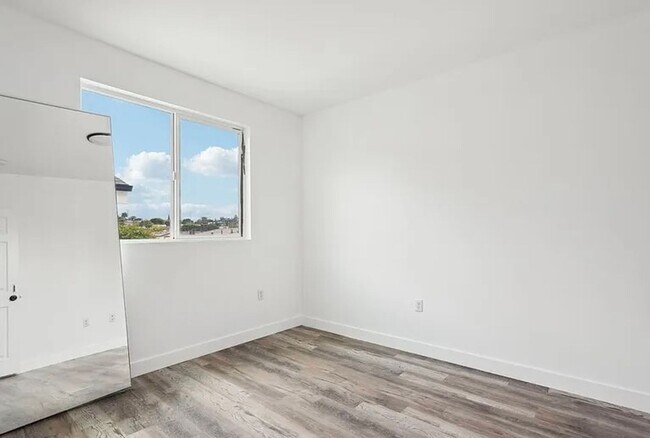 Building Photo - 3918 Brighton Ave