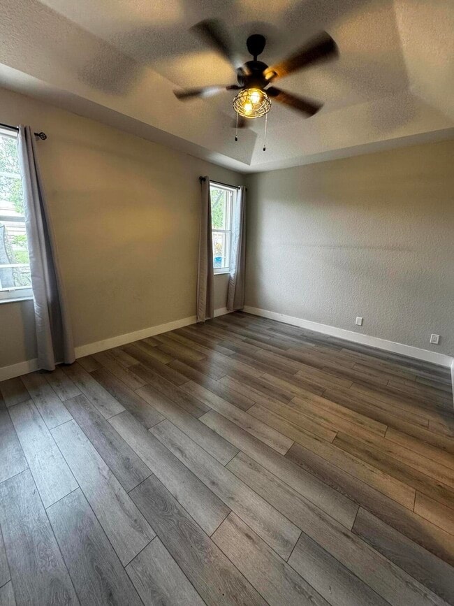 Building Photo - 4907 Pelican Manor