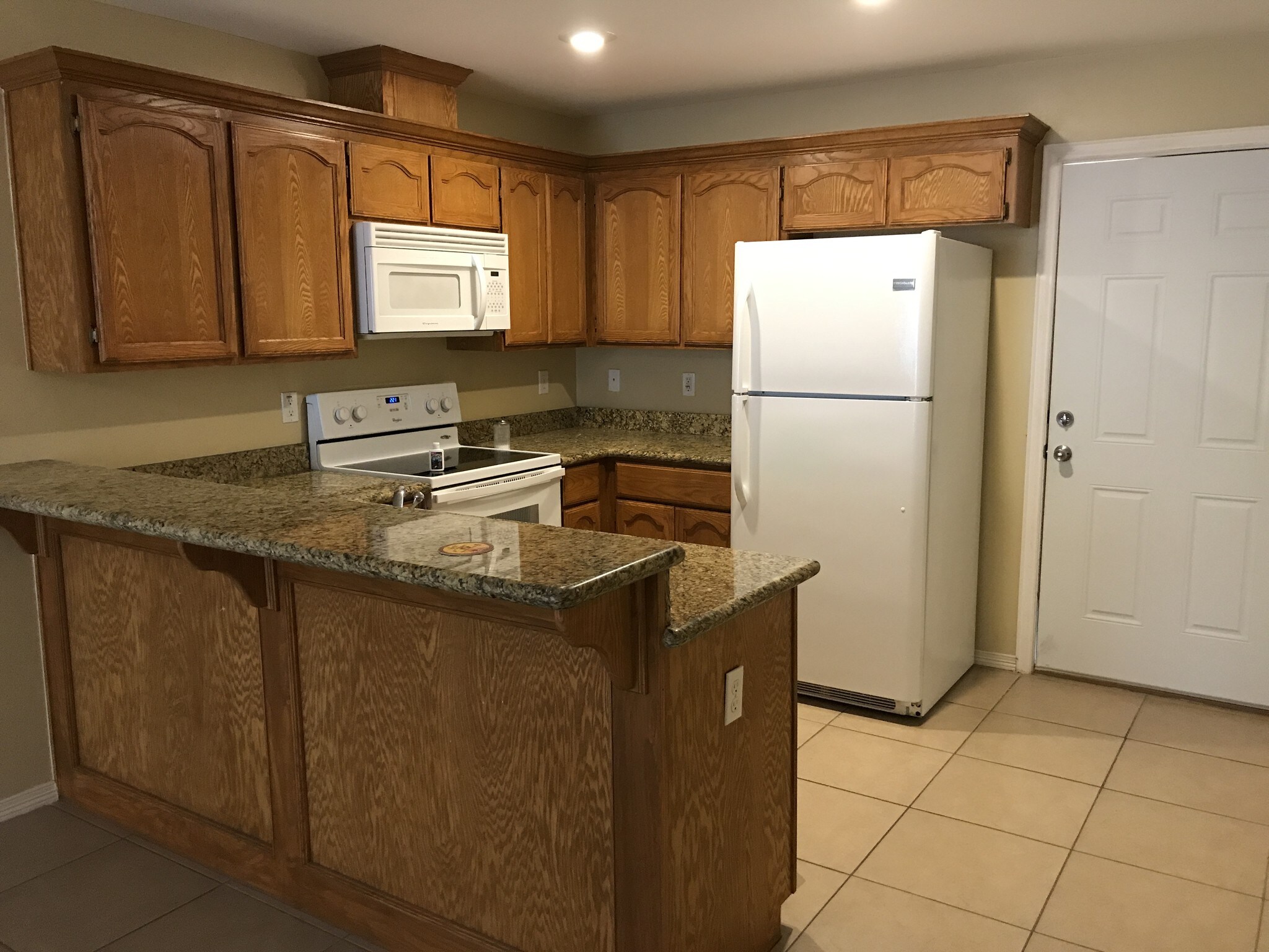 Kitchen - 2016 Bahamas Dr