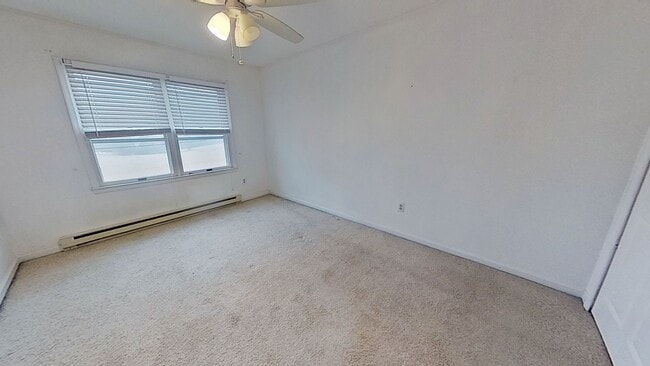 Building Photo - 3 Bedroom Semi-Detached Home in Crossroads Borough!