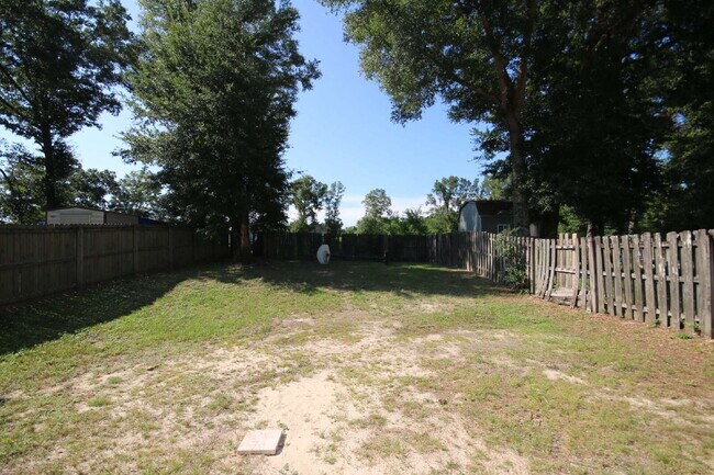 Building Photo - Spacious 3BR/2BA Home in West Pensacola – ...