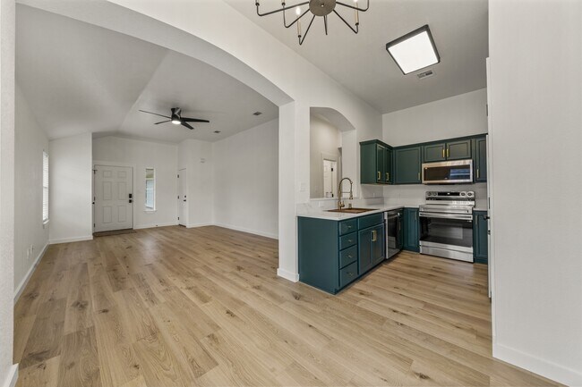 Building Photo - 10234 Condor Loop