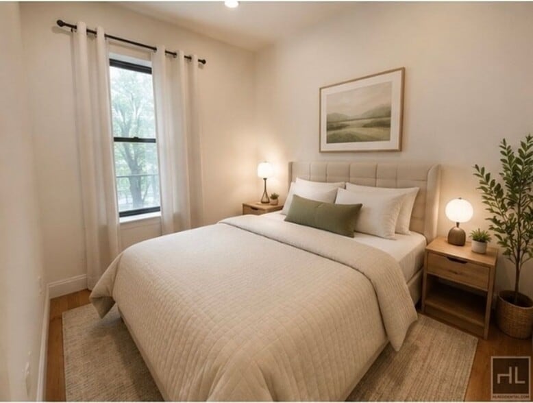 Building Photo - Charming 1 Bedroom in South Harlem!
