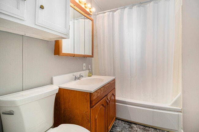 Building Photo - 13185 E Old US Hwy 12