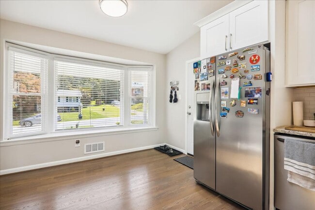 Building Photo - COMING SOON - Fresh and Updated - 4Bed/3Bath Split Level  w/ spacious yard