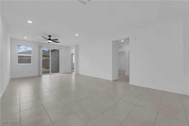 Building Photo - 4293 Nopal Serrano Ave