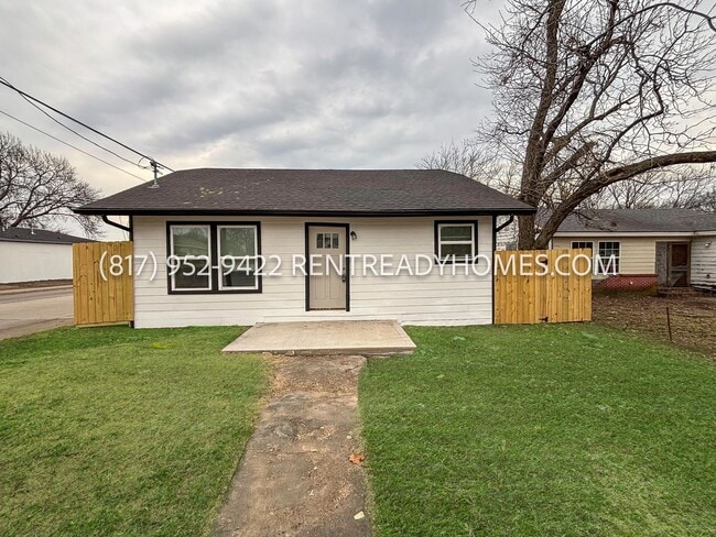 Building Photo - 1446 E Ann Arbor Ave