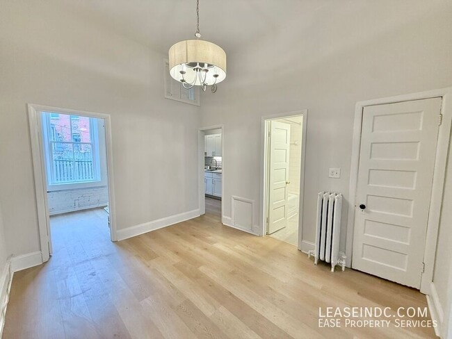 Building Photo - 1507 Vermont Ave NW