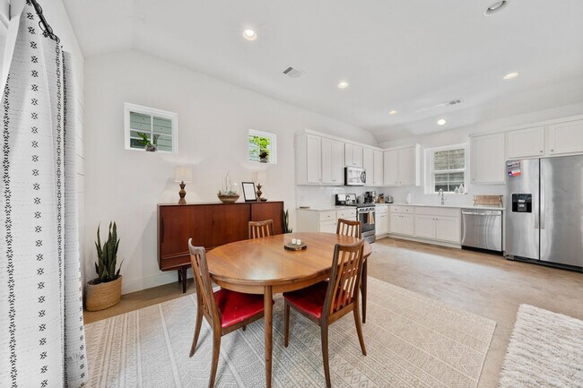 Building Photo - 1307 Fort Branch Blvd