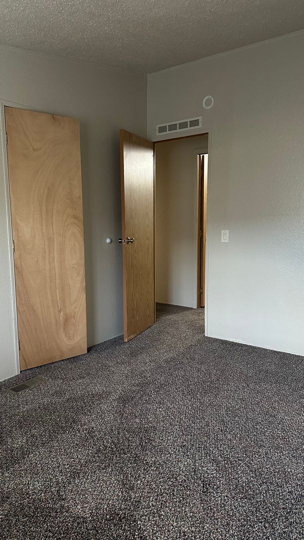 Building Photo - 3 Bedroom Manufactured Home in 55+Older