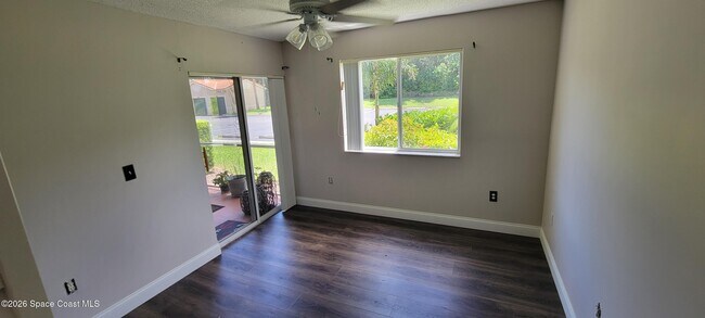 Building Photo - 1590 S 42ND Cir