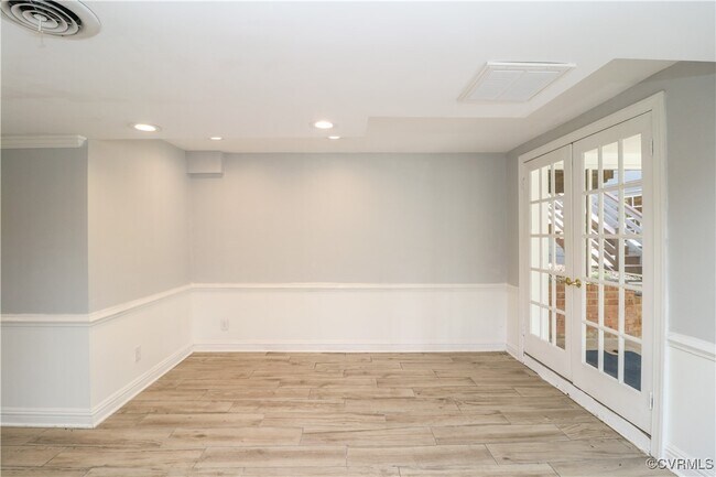 Building Photo - 7500 Prairie Rd