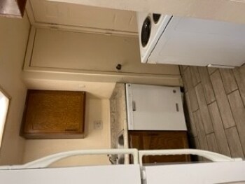 kitchen - 7030 Fair Oaks Ave