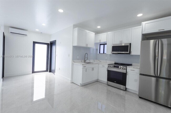 Building Photo - 571 NW 152nd St