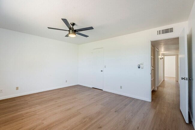 Building Photo - 834 N Constellation Way