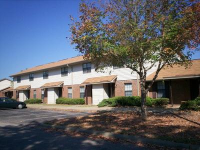 Primary Photo - West Pines Apartments