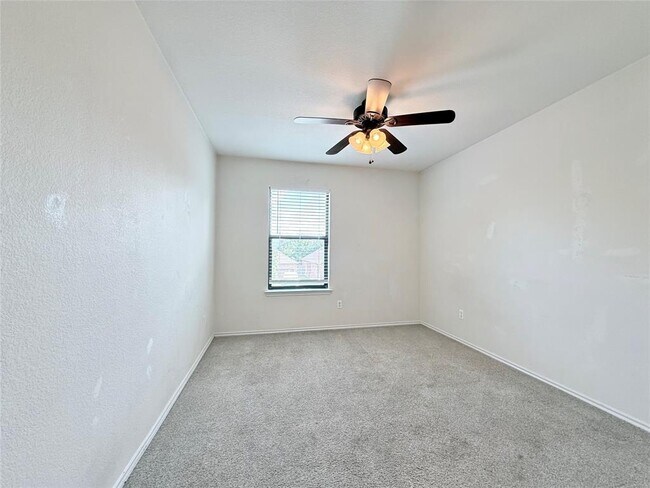 Building Photo - 2117 Townsman Trail