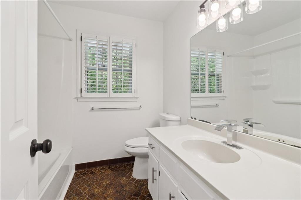 Building Photo - 571 Densley Dr