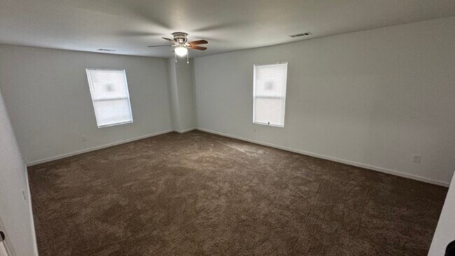 Building Photo - 3021 Chelsea Ave