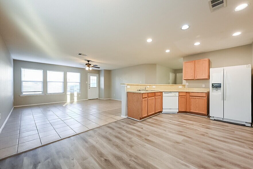 Building Photo - 3008 Southern Hills Ln