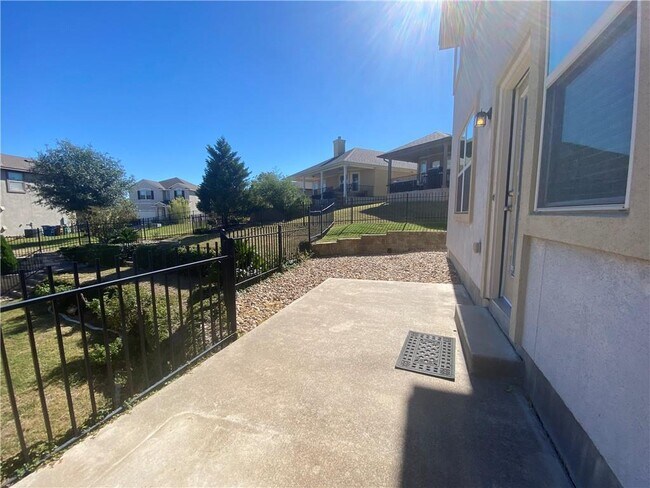 Building Photo - 7320 Sunset Heights Cir