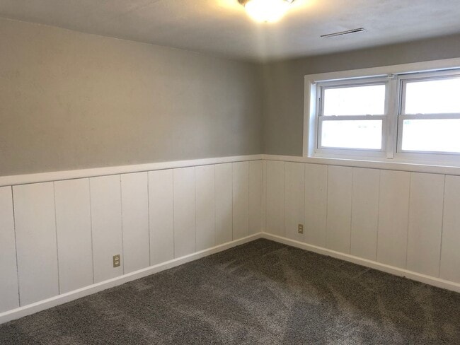 Building Photo - Remodeled 4 Bedroom House! MUST SEE!