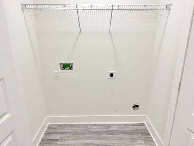 Building Photo - 1224 N X St