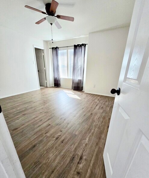 bedroom 3 - 9032 Yellow Cedar Trl