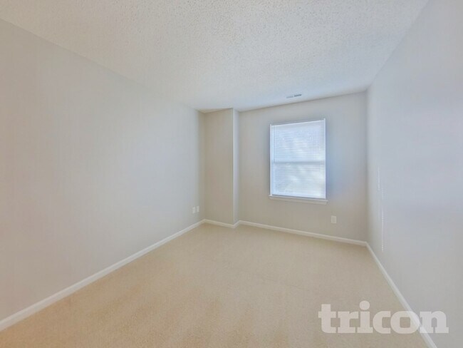 Building Photo - 7920 Cadmium Ct