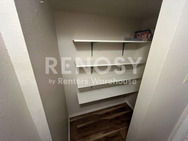 Building Photo - Your new 3 Bed 2 Bath home is waiting for you on Trenton St.