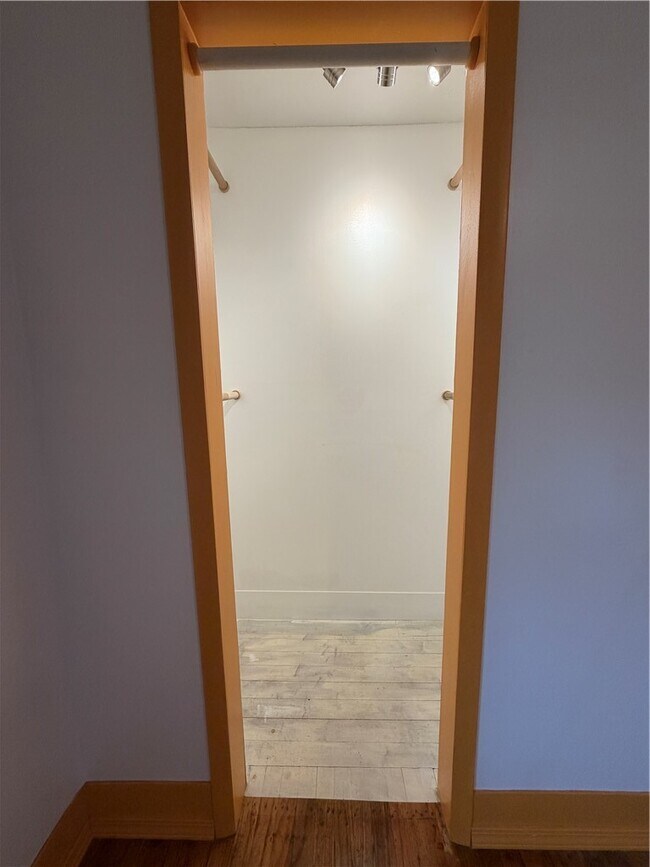 Building Photo - 2255 E Huntsville Rd