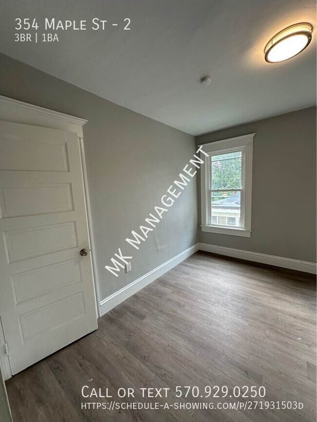 Building Photo - 352-354 Maple St