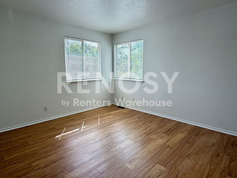 Building Photo - 18969 E Linvale Pl