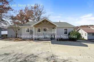 Building Photo - 395 Lake Dr