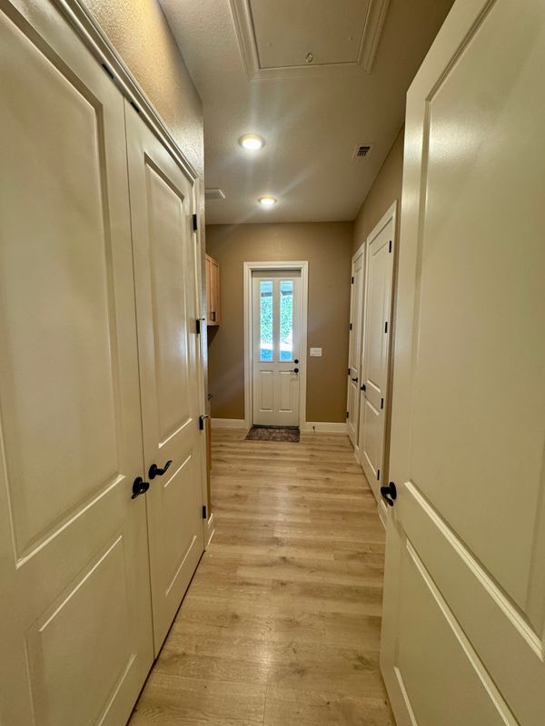 Building Photo - 526 Cheyenne Trail