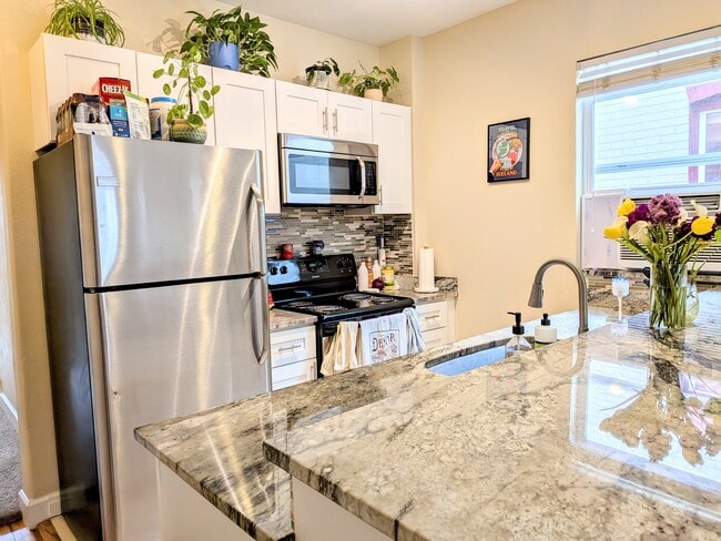 Kitchen - 2756 W 34th Ave