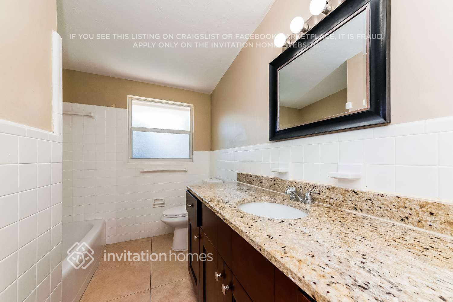 Building Photo - 6218 Nutmeg Ave