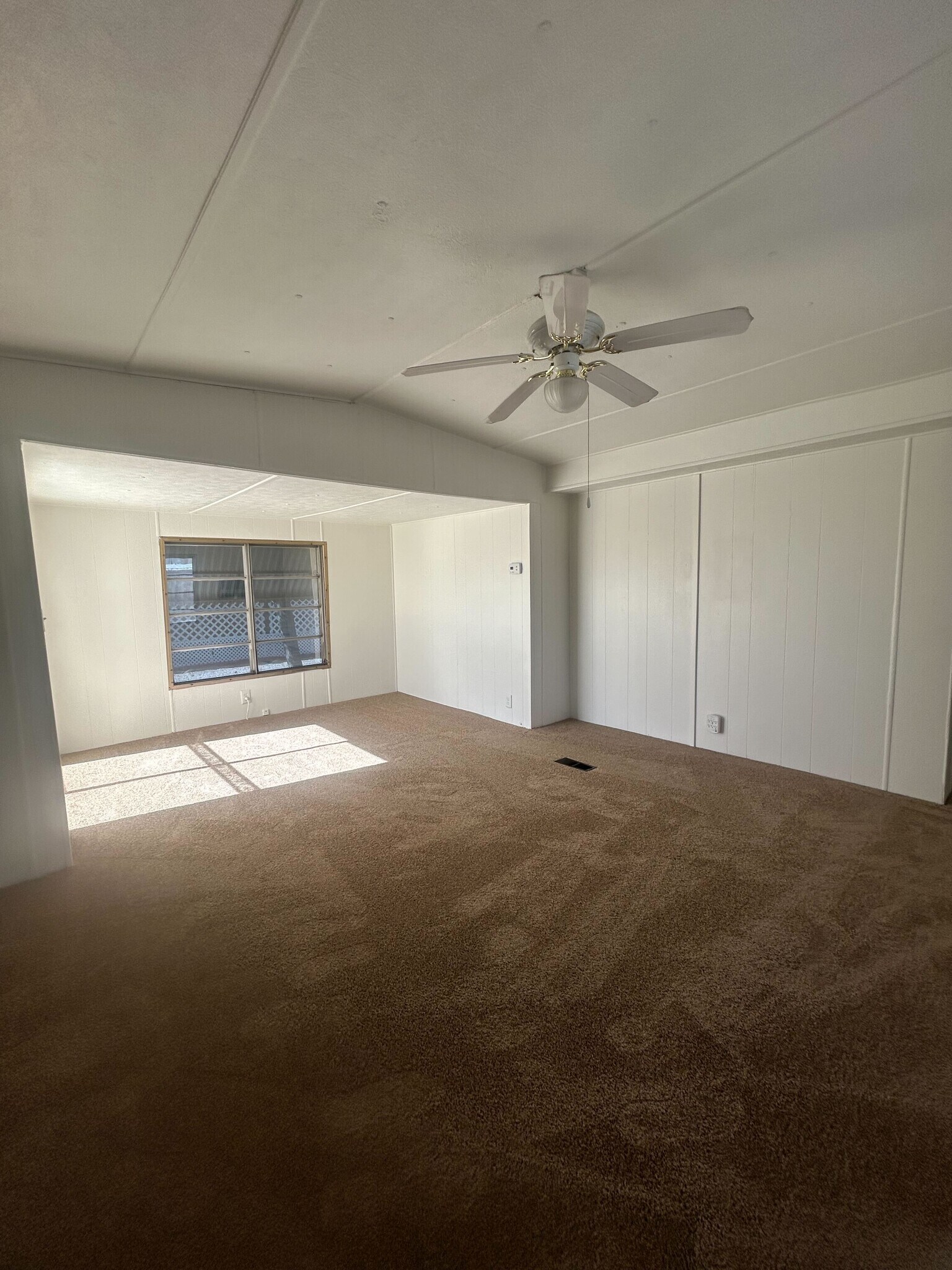 Building Photo - 3601 E Wyoming Ave