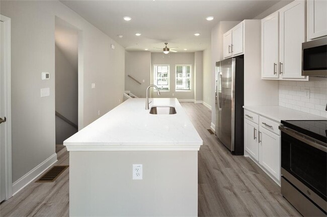 Building Photo - 3960 Redan Rd