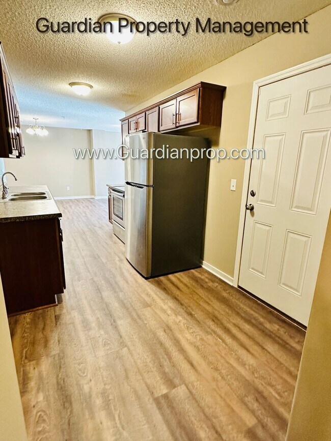 Building Photo - 9909 Vera Cruz Ln
