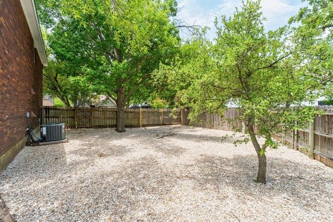 Building Photo - 12701 Tantara Dr