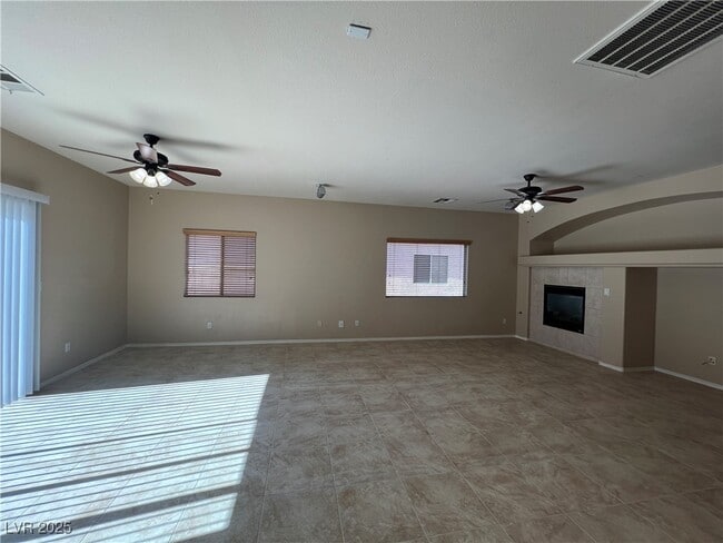 Building Photo - 4429 Rockaway Beach St