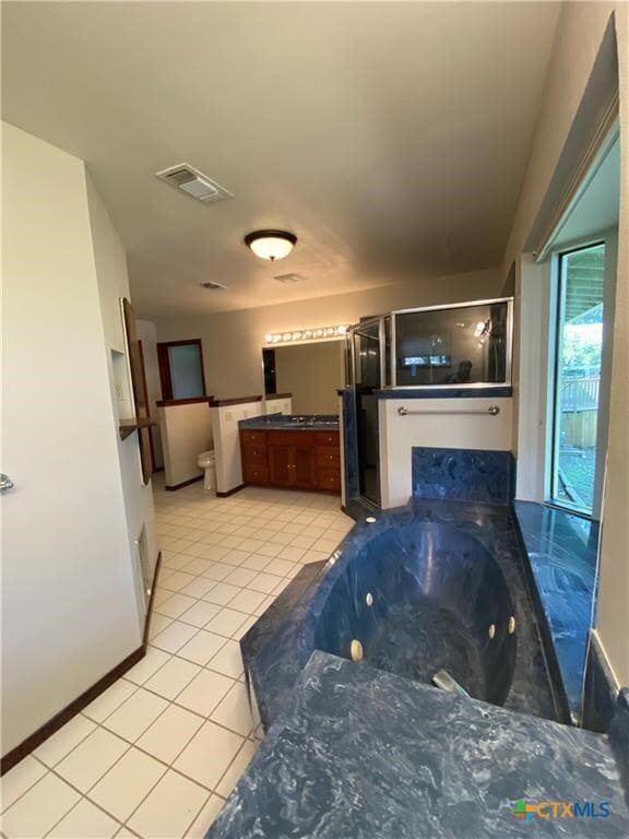 Building Photo - 920 Encino Dr