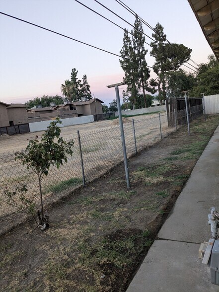 Building Photo - 418 Real Rd