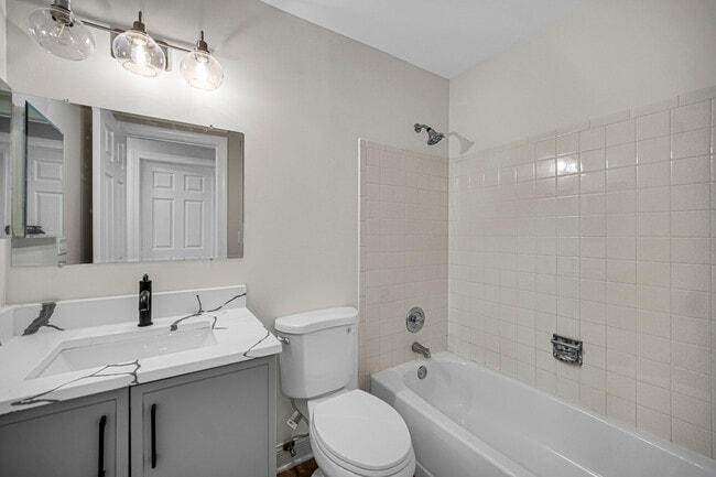 Building Photo - 607 Berkley Ct