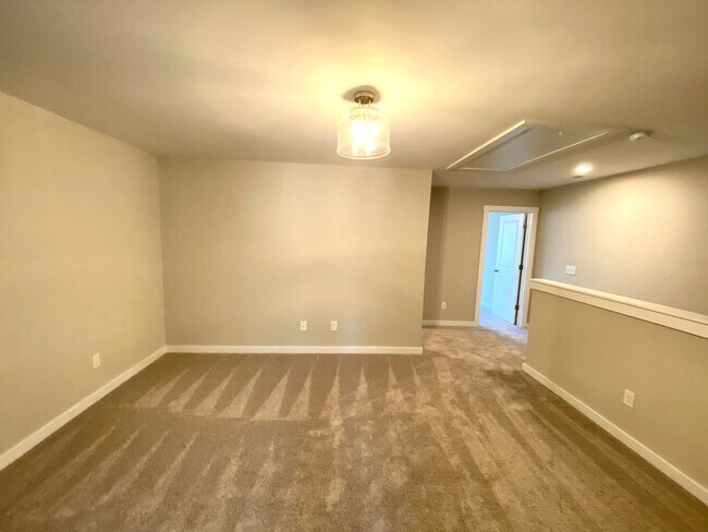 Building Photo - 115 Cranford Dr