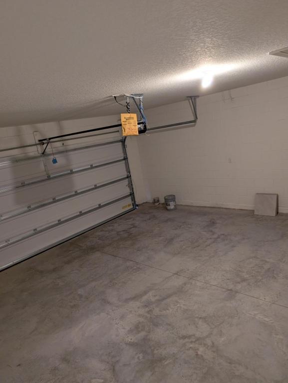 Building Photo - 1339 Lawndale Ct